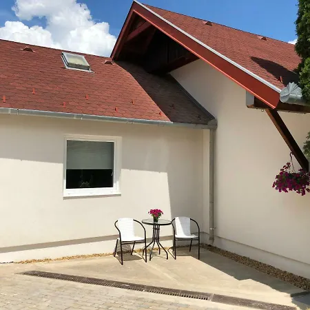 Ferienwohnung White Crow House Hévíz Exterior foto