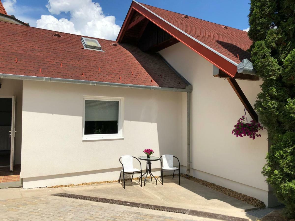 Appartamento White Crow House *